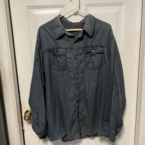 Men's Vertical by Robert Comstock Gray silky feel button down shirt